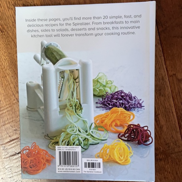 Spiral Vegetable Slicer and Spiral Cookbook Never used - Picture 6 of 13